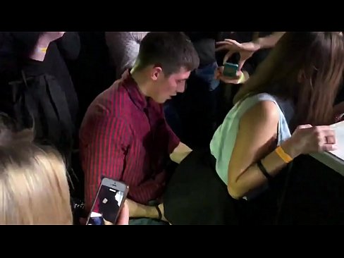❤️ Tunay na sex sa isang Russian nightclub. Ang 18-taong-gulang na batang babae na Ruso sa anus at puki ay nakipagkamay sa isang nightclub ❤❌ Anal video sa tl.dreamlandpassionfever.ru